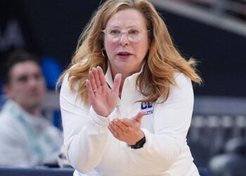 UCLA's Close named AP Coach of the Year